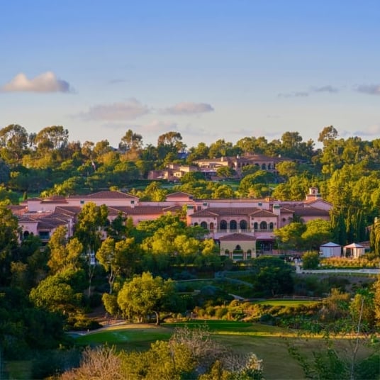 Fairmont-Hotel-square2